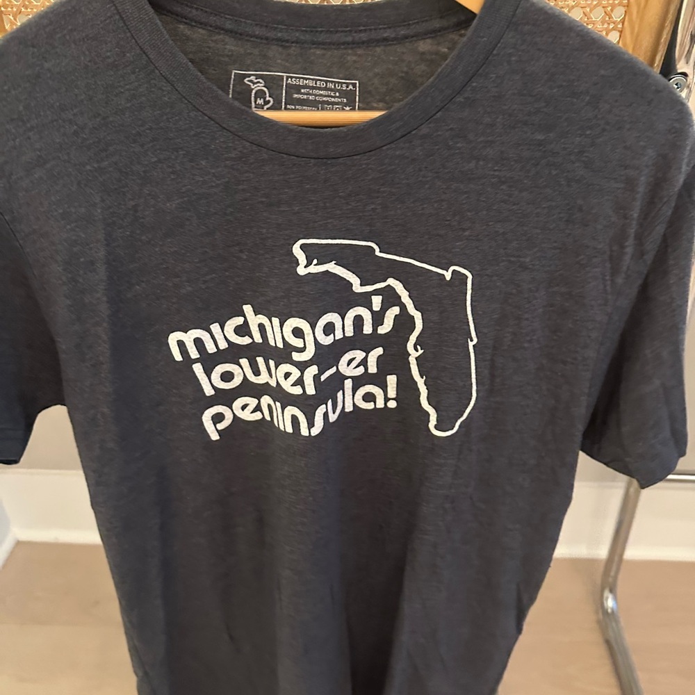 Gray Short Sleeve Tee with Florida Graphic